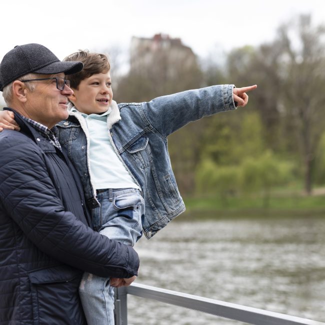 Federal retiree discussing legacy and estate planning with a financial advisor in Southwest Florida