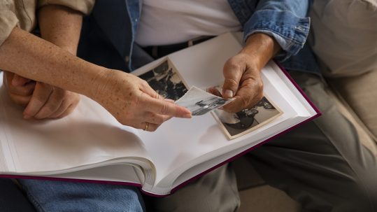 Family having a calm, supportive conversation about legacy and estate planning with an advisor in Southwest Florida.