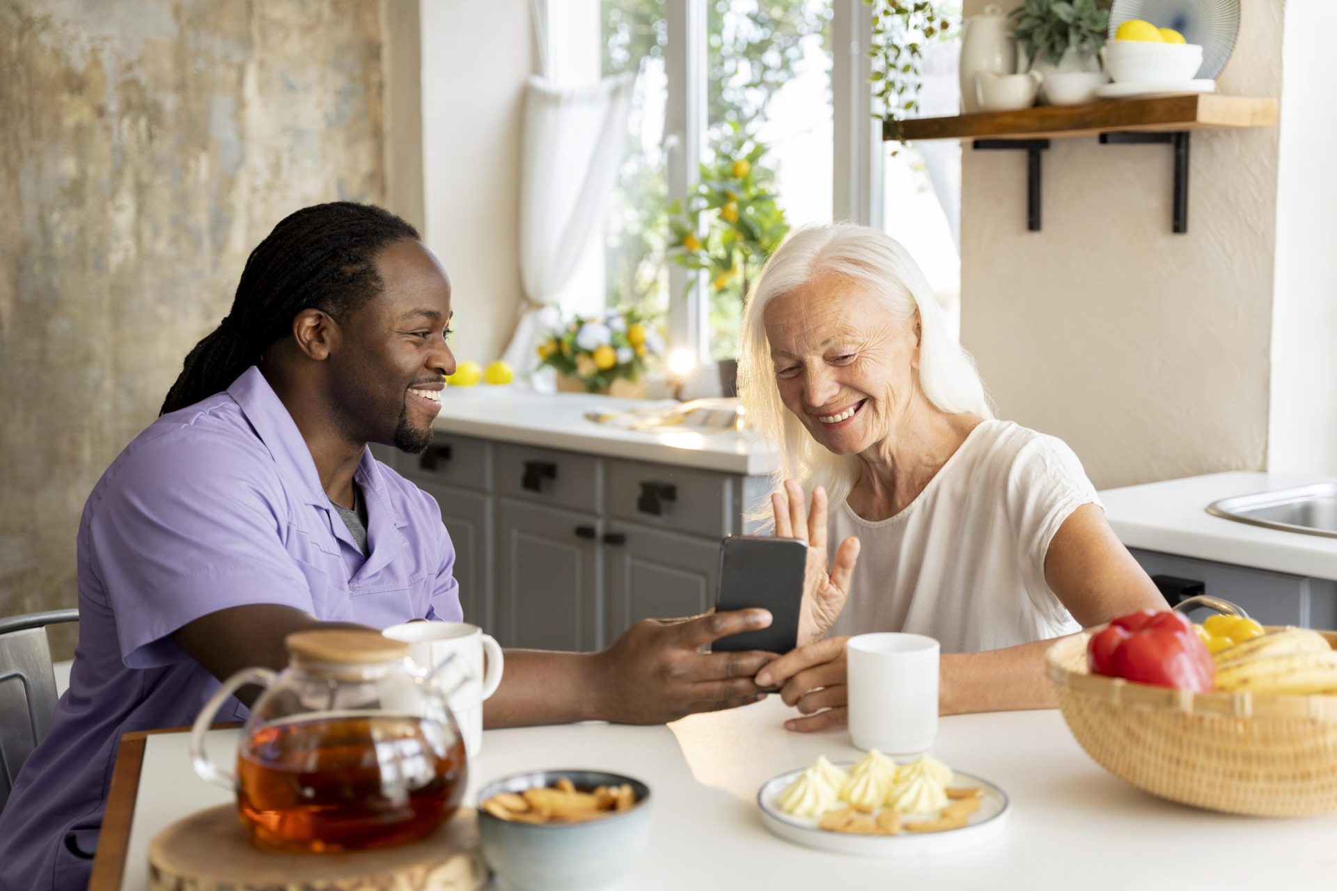 Financial advisor discussing alternatives to long-term care insurance with retirees in Southwest Florida